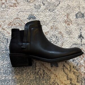 b.o.c. Born Black Ankle Booties